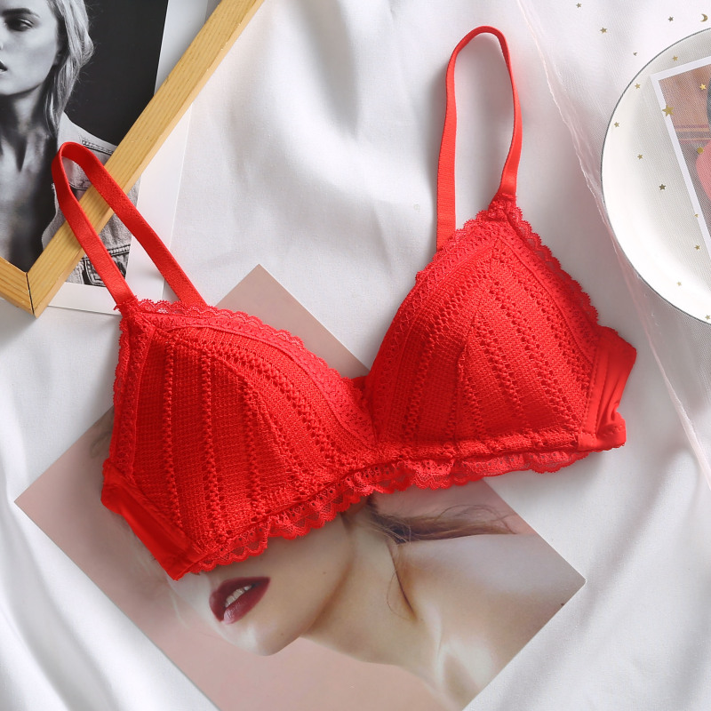 yunwuxin本命年红色内衣女无钢圈小胸聚拢薄款蕾丝性感上托文胸套装收