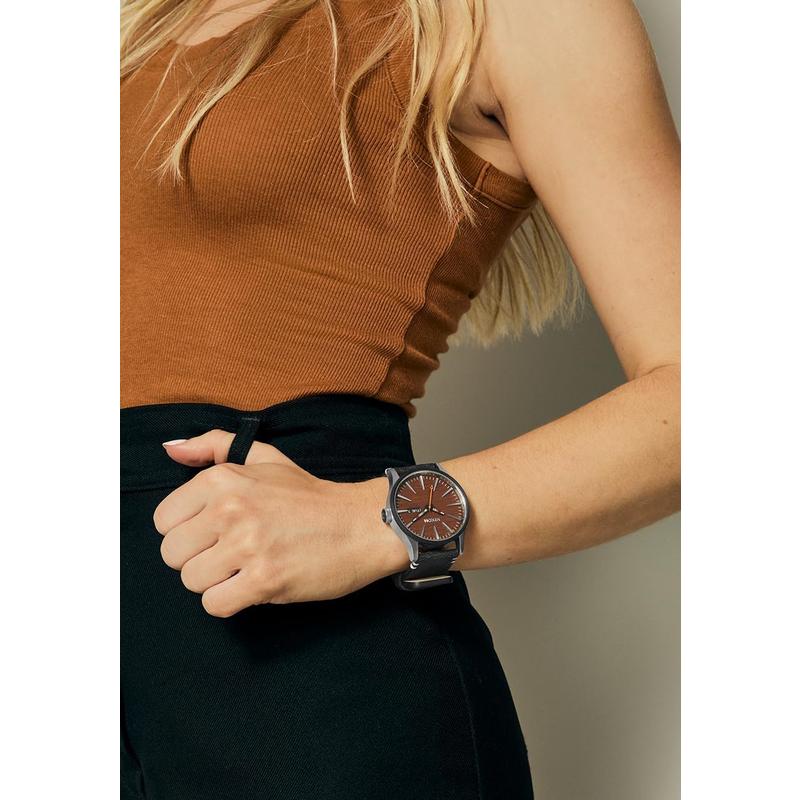 Nixon男士机械表不锈钢表盘皮带毫经典复古表盘高清大图