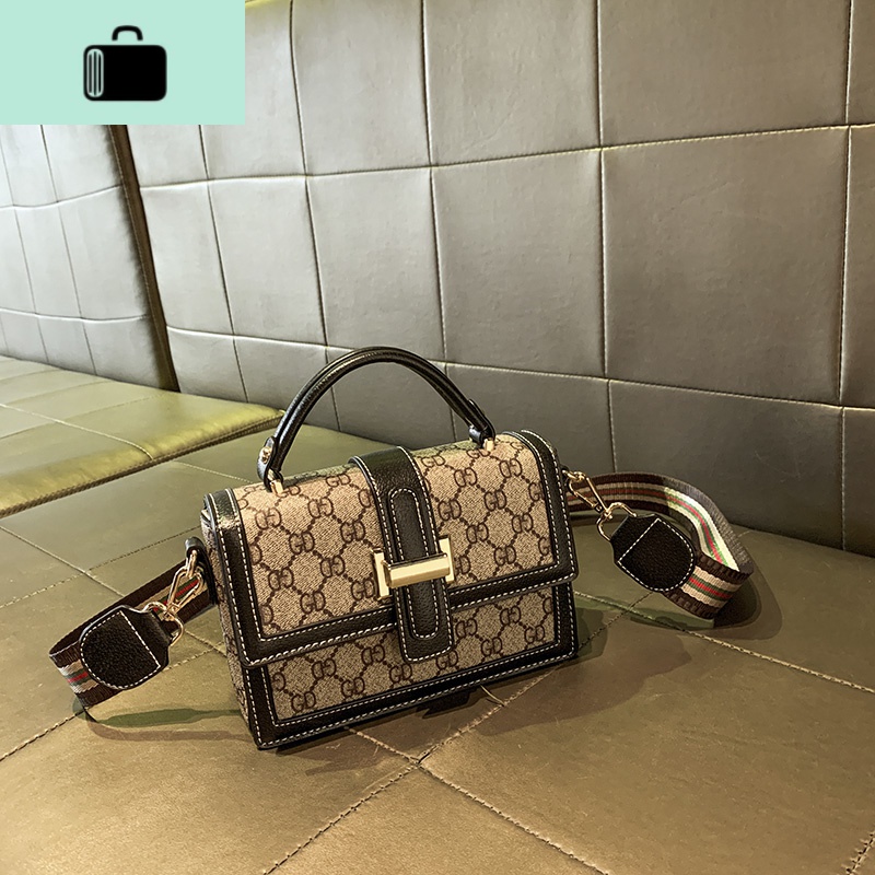 真皮包包女包2020新款时尚ins超火小方包女士单肩手提包斜挎小包NEWLAKE 黑色