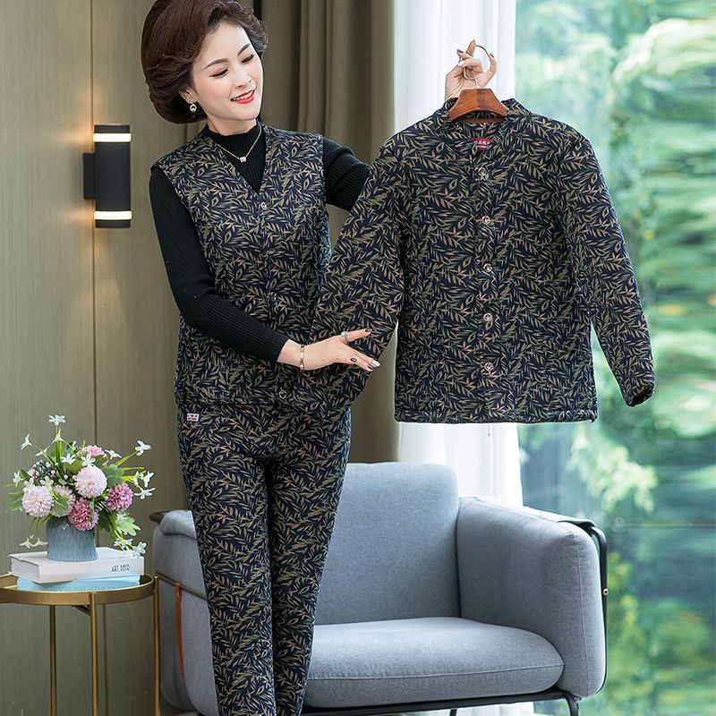 中老年女装棉衣驼绒棉服马甲加绒棉袄棉裤套装三件套妈妈冬装外穿