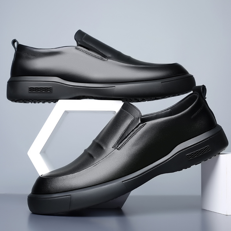 公牛欢腾2021黑色小皮鞋厚底真皮商务休闲皮鞋男春秋透气懒人鞋一脚蹬