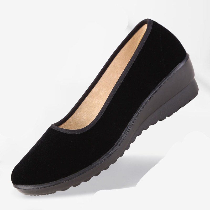 述雅桔宿老北京布鞋女浅口坡跟工作鞋黑色平绒妈妈鞋软底职业鞋
