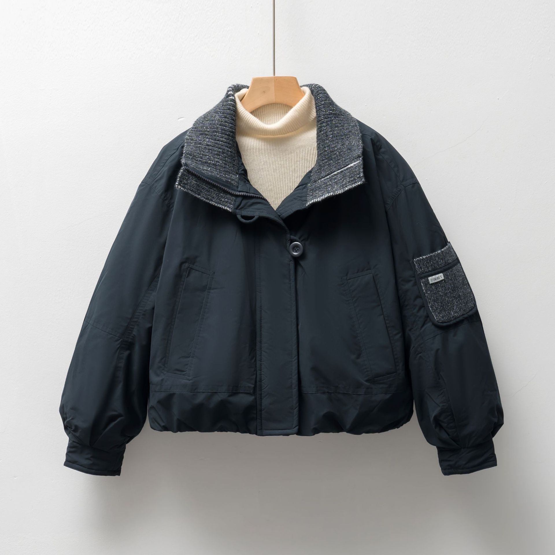 90鸭绒羽绒服女新国标休闲夹克型秋冬简约纯色宽松外套_855272高清大图