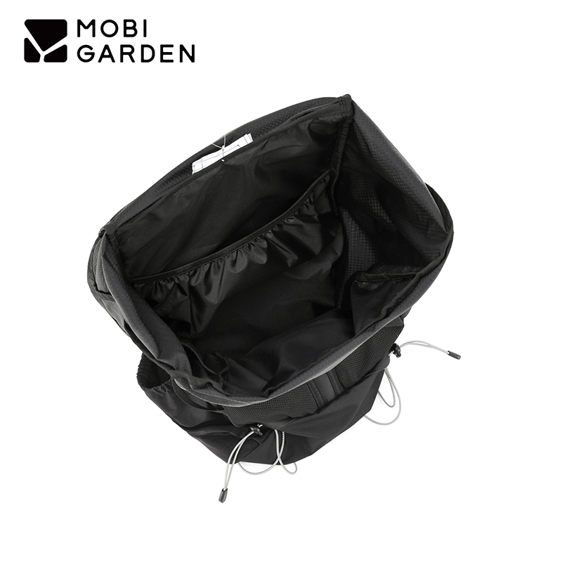 牧高笛(MOBIGARDEN)悬越户外背包 30L NX25664009 夜幕黑高清大图