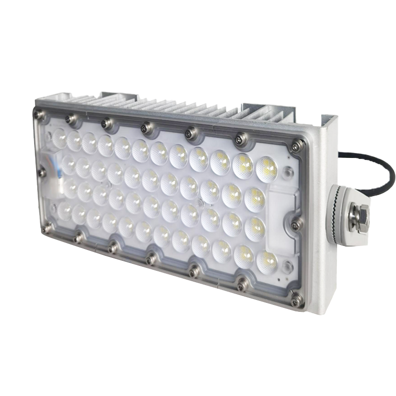 欧辉照明 (OHUIZAOMIN) LED投光灯 OHSF9305-150W 个高清大图