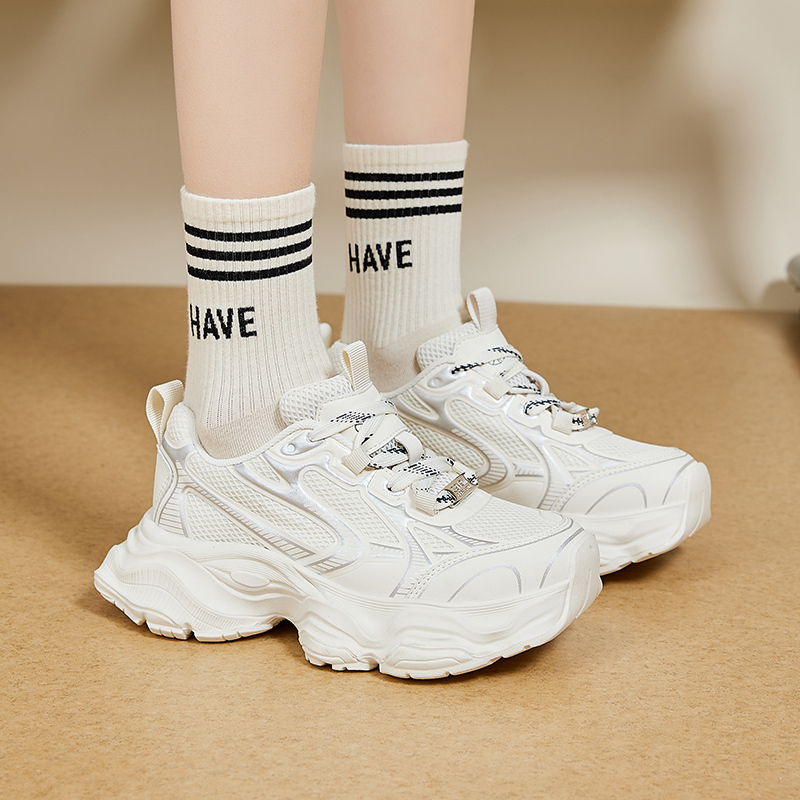 珂卡芙板鞋白色老爹鞋女款2024新款春秋季厚底运动鞋旅游鞋休闲鞋