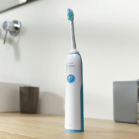 飞利浦(Philips)电动牙刷HX3216/13湖蓝色 充电式成人声波震动式牙刷23000次/分钟 轻巧机身 深入清洁