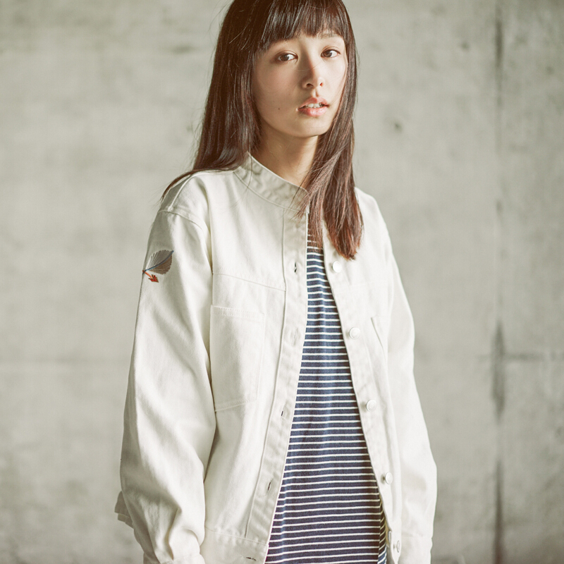 春秋新款刺绣白色宽松bf牛仔外套女短款学生港风立领棒球服夹克衣白色(收藏有礼)