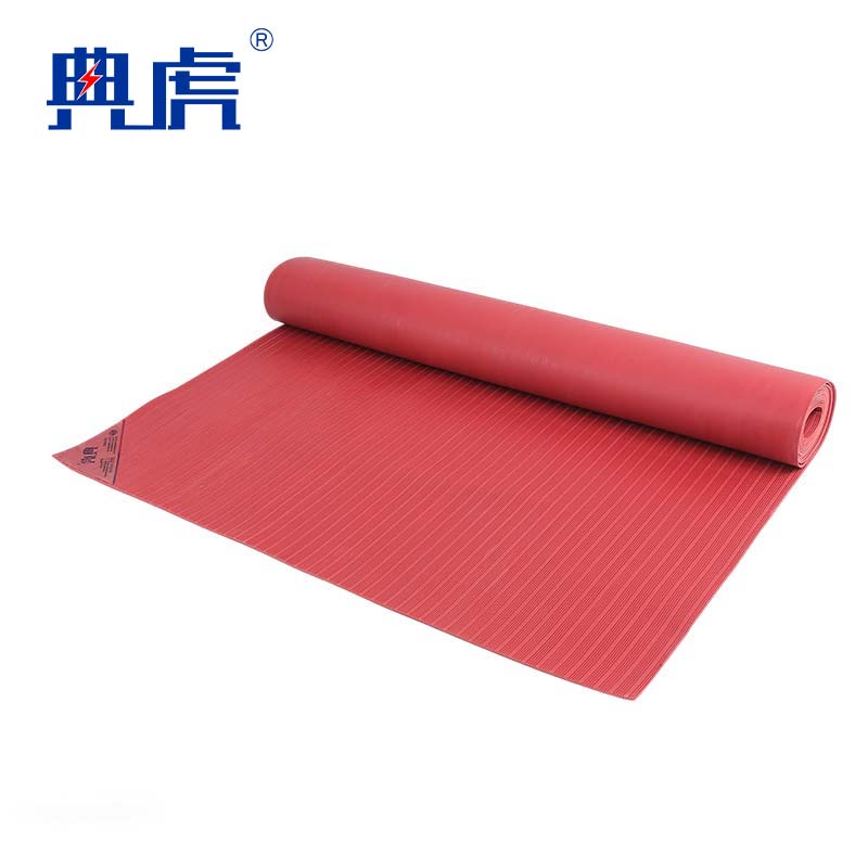 典虎 绝缘胶垫 红色条纹 10kv 10米*1米*5mm 卷高清大图