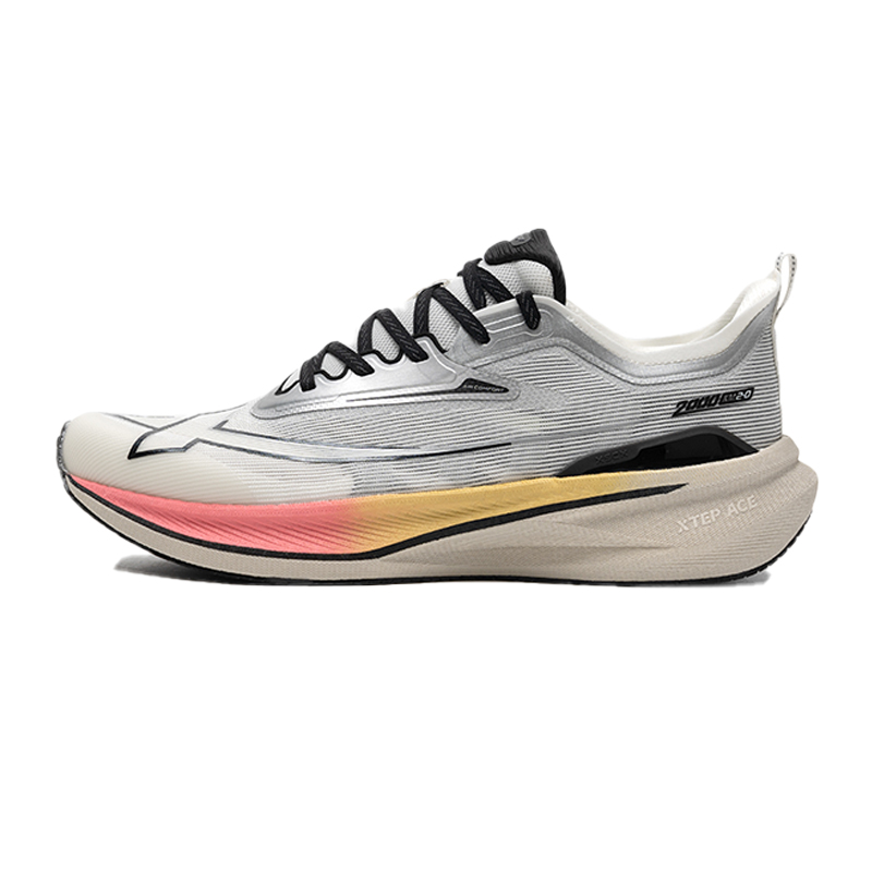 特步 男款跑步鞋高清大图