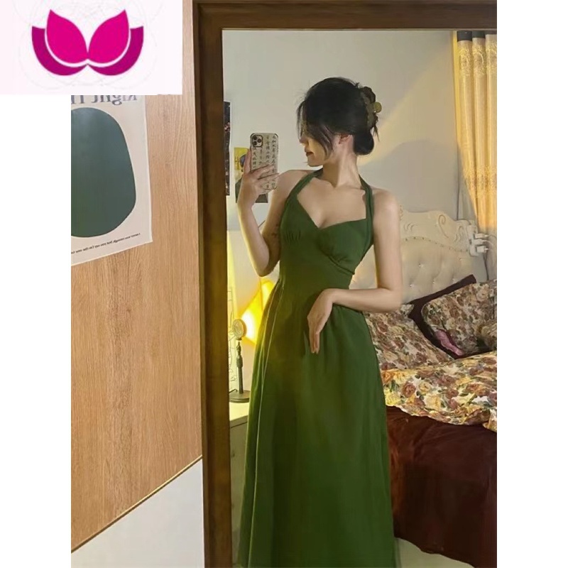 七斓绿色挂脖连衣裙子女夏季辣妹套装2023年新款春装茶歇泰式吊带长裙高清大图