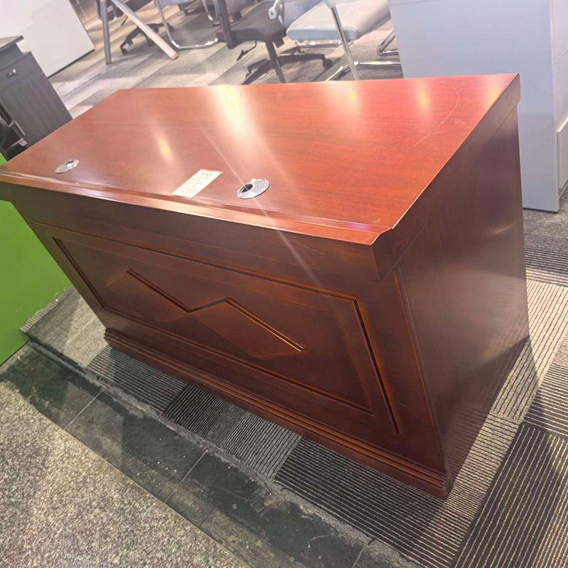 铁邦邦 条桌 1200*550*750mm 张高清大图