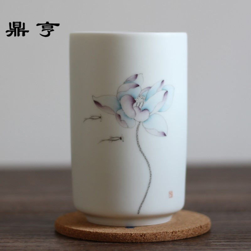 鼎亨景德镇手工手绘荷花白釉陶瓷杯带勺马克杯情侣杯牛奶杯早餐杯
