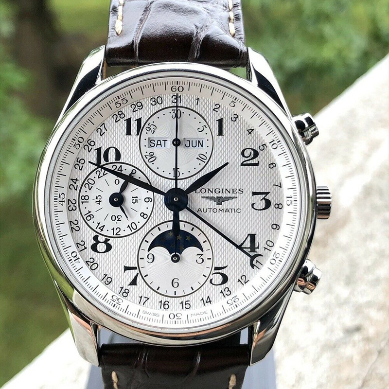 浪琴(longines) 大师系列月相男士手表 银色不锈钢表壳搭配深棕色鳄鱼