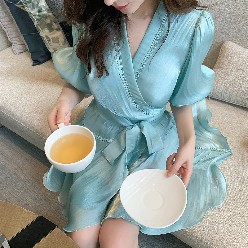 2019新款夏名媛气质V领收腰系带五分袖荷叶边短裙连衣裙