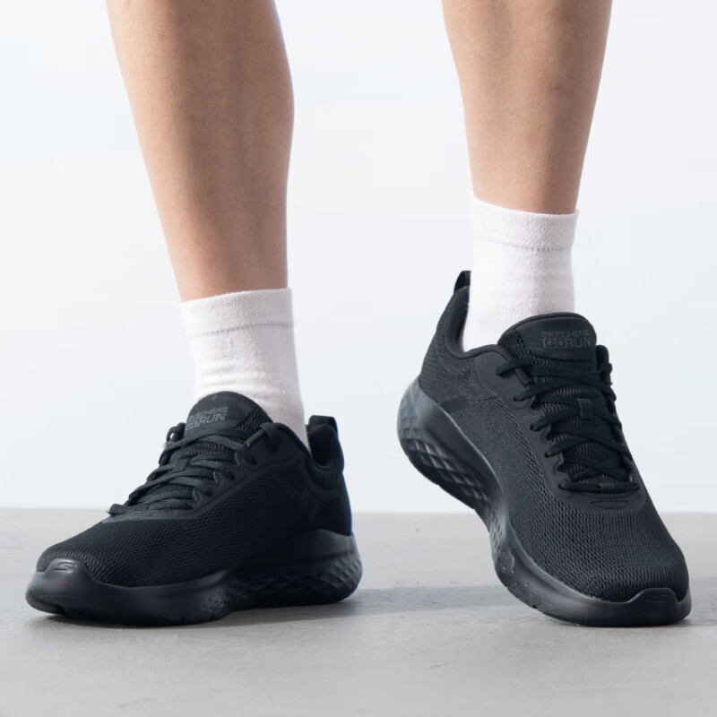斯凯奇(Skechers) 男鞋新款软底轻便运动鞋网面跑步鞋220893-BBK ZP高清大图