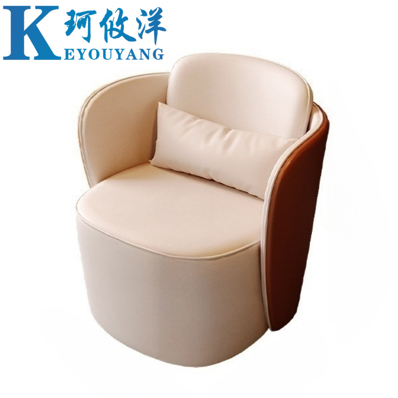 珂攸洋 沙发 张高清大图