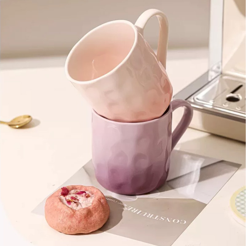 渐变马克杯家用喝水杯陶瓷锤纹杯早餐咖啡杯高清大图
