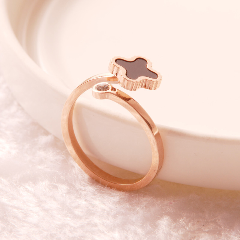 钛钢指环四叶造型戒指时尚女款手饰品送女朋友七夕情人节礼物