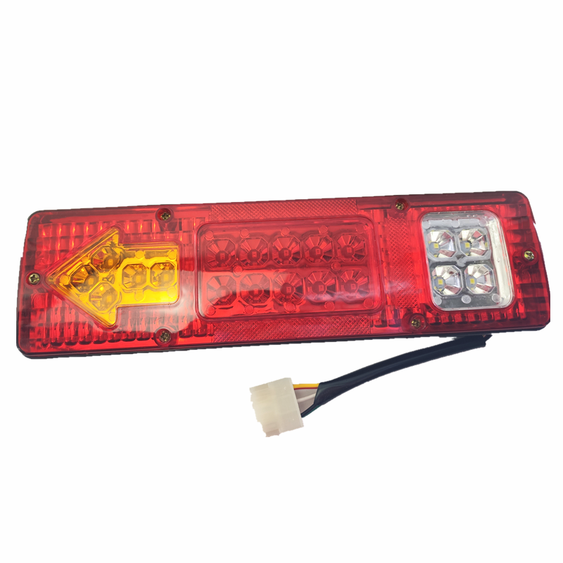 适用福田隆鑫宗申望江力帆三轮车摩托车尾灯led尾灯12v尾灯总成