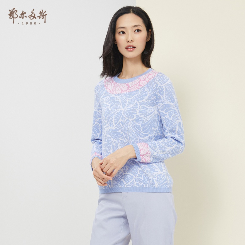 鄂尔多斯198020早春丝绒混纺圆领百搭羊绒衫女C205A0213