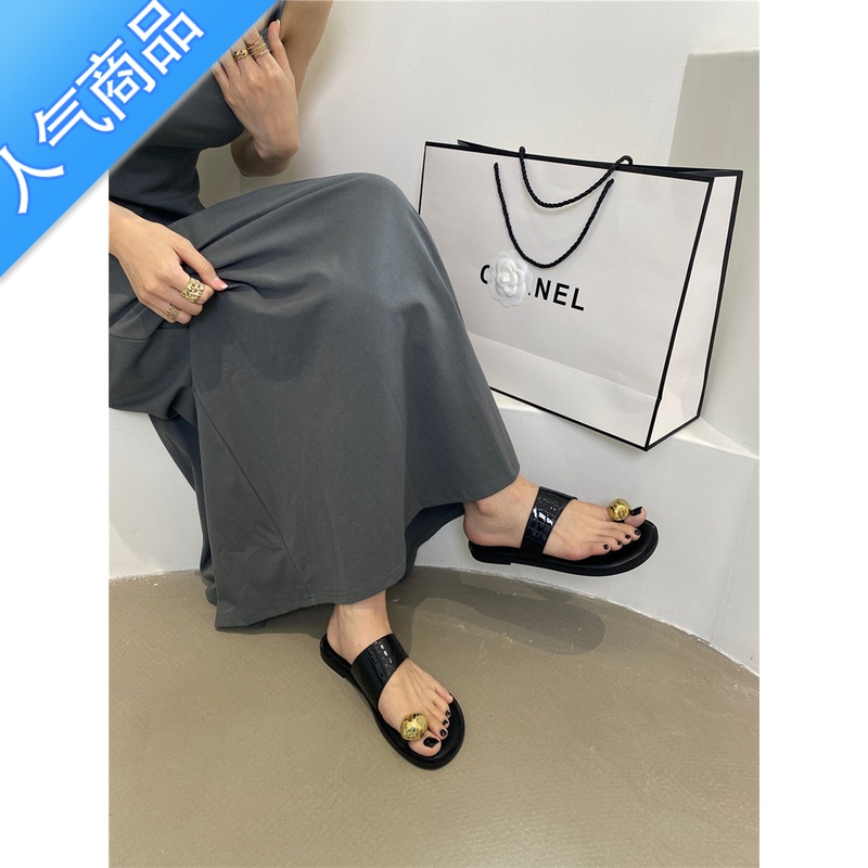 SUNTEK高级感金属扣套趾凉拖鞋女鞋子2023夏季新款chic小众平底度假凉鞋高清大图