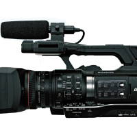 松下(Panasonic)AJ-PX298MC P2HD广播级 手持 数码高清摄像机 220万像素 3.5英寸显示屏