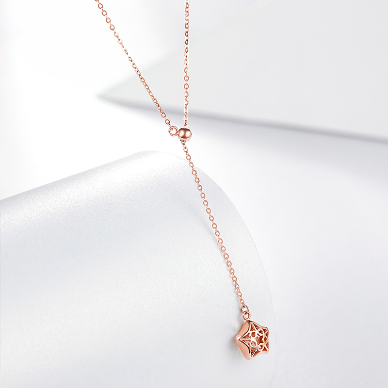 周六福zhouliufu18k金吊坠女士款玫瑰金爱情密语星星吊坠链坠多彩ki