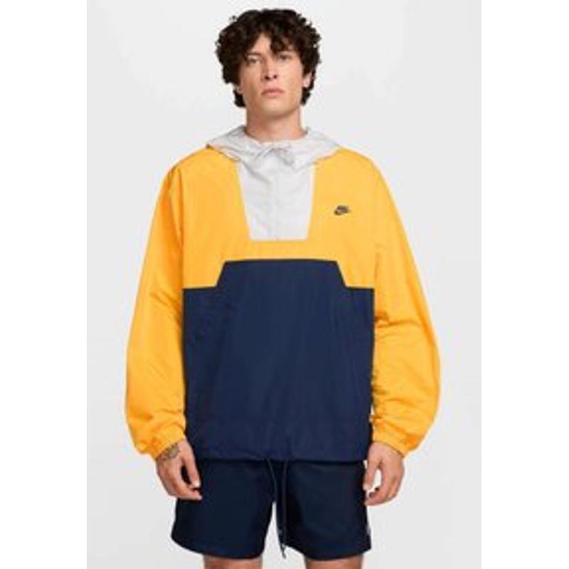 Nike男士夏季运动夹克轻便透气时尚黑白拼接外套高清大图
