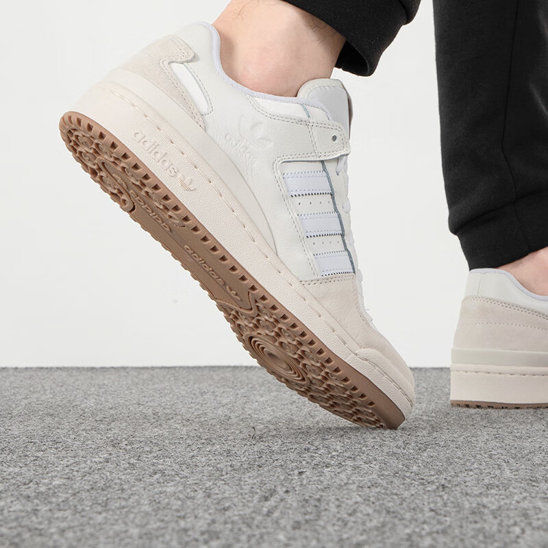 阿迪达斯（adidas）三叶草男女鞋新款潮流穿搭运动鞋休闲防滑耐磨时尚板鞋ID6858 ZP高清大图