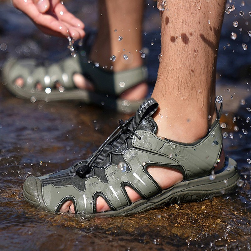 探路者沙滩鞋男 户外涉水包头凉鞋 22春夏新款男士户外轻盈舒适包头溯溪凉鞋TFGK81702