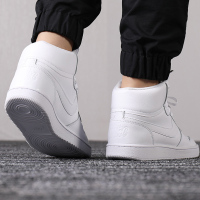 Nike/耐克 女鞋 高帮运动鞋舒适耐磨休闲鞋板鞋小白鞋AQ1778-100