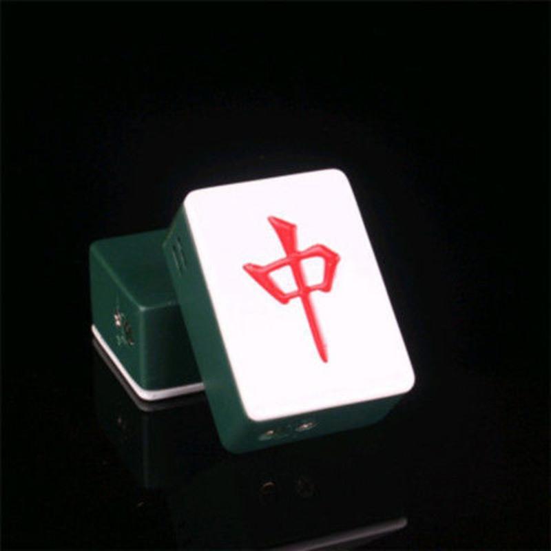 充气款红中usb充电麻将打火机创意仿真麻将造型电子静音点烟器带钥匙