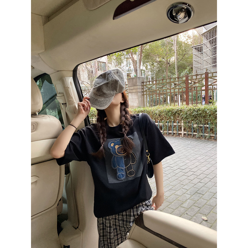 艳如飞林珊珊 可爱撞色小熊t恤女春季新款韩版休闲宽松百搭落肩内搭上衣T恤