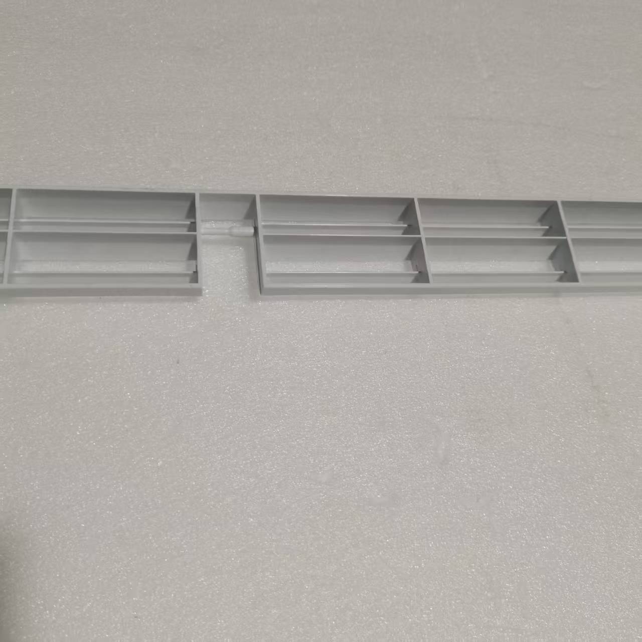 帮客材配 全新原装倍科KFR- 72LW/XA1 内风门(垂直风口栅) 收前务必验货高清大图