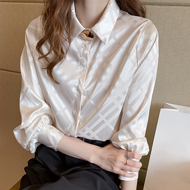 白衬衫女2020春款时尚洋气设计感小众上衣宽松长袖缎面衬衣打底衫视频