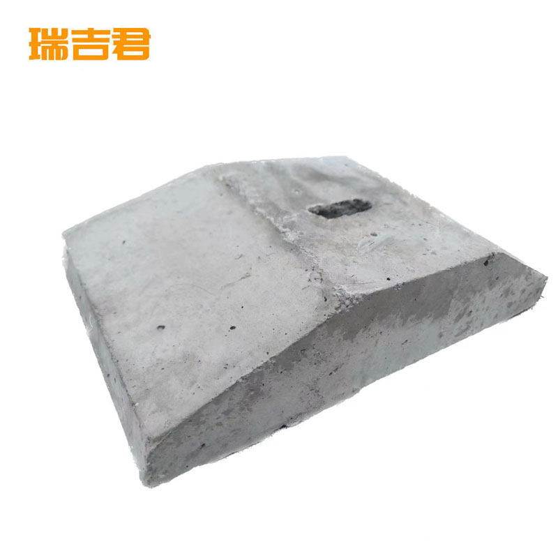 瑞吉君 地锚石 600*300 个