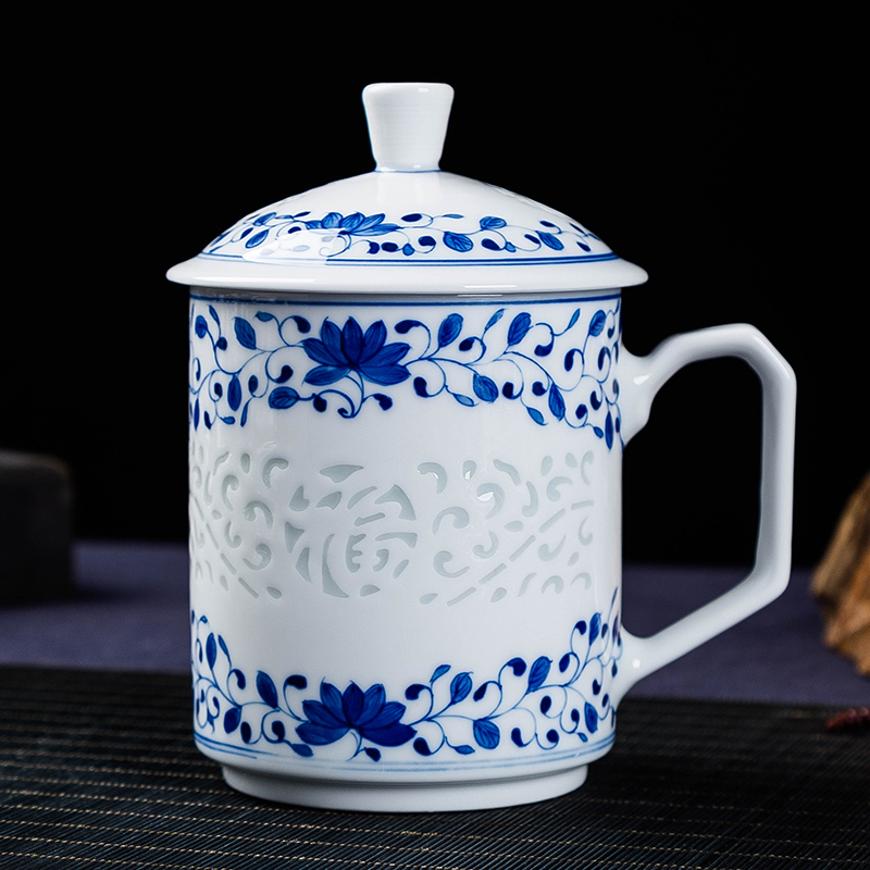 风源陶瓷办公室茶杯带盖手绘青花玲珑茶杯子耐热个人单杯