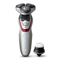 飞利浦(Philips)星球大战系列电动剃须刀XZ5800/69 三刀头全身水洗男士充电式刮胡须刀 带洗脸刷 法斯马版