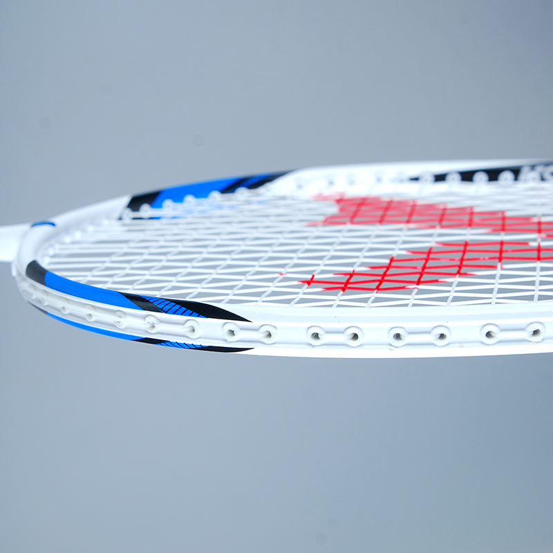 狂神铝碳一体高弹家庭装对装羽毛球拍0777送三只装羽毛球一筒