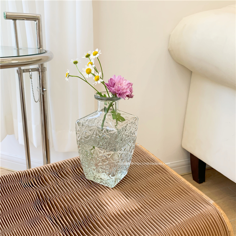 国泰家和 Guotaijiahe 花瓶 花艺国泰家和欧式马德里浮玻璃花瓶摆件插画复古透明玻璃花瓶装饰家居摆件方钻 高15 5cm 花器 花瓶 价格图片品牌报价 苏宁易购福文姚家居生活专营店