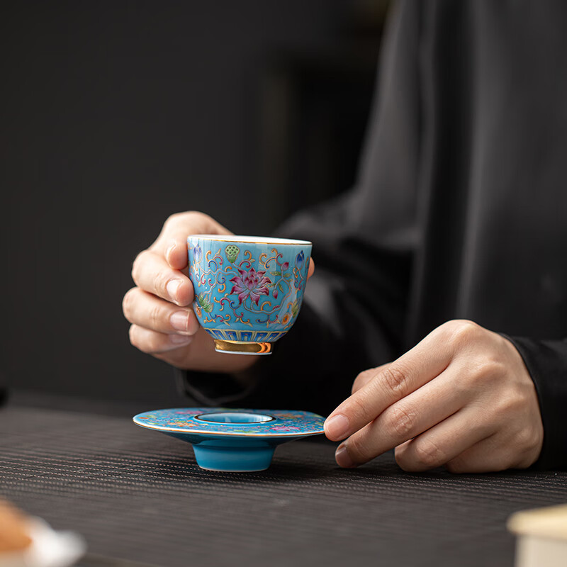 苏氏陶瓷(SUSHI CERAMICS) J1059 珐琅彩缠莲枝品茗杯 60ml (单位:个) 蓝色高清大图