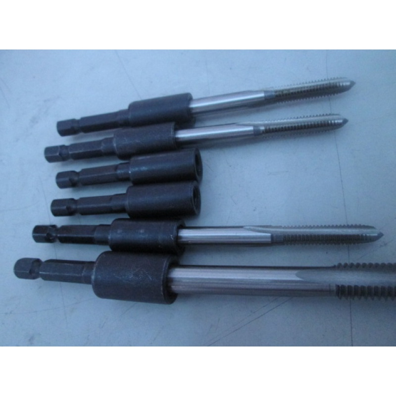 机用丝锥套筒内牙回丝攻牙套筒攻丝清丝1/4六角柄丝锥套筒夹头m8闪电