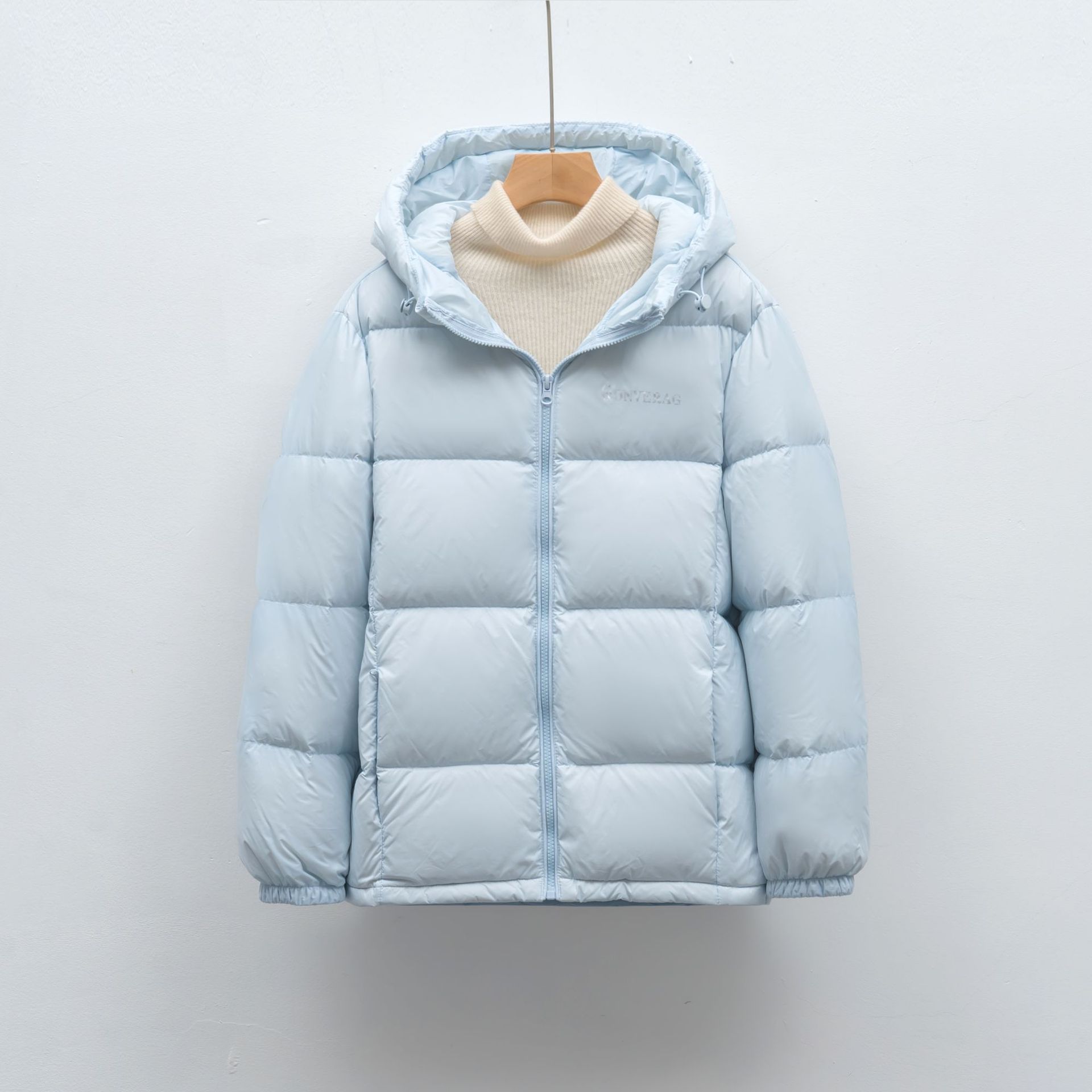 休闲鸭绒短款面包服羽绒服女连帽加厚冬季简约纯色外套_331 浅蓝色 XL