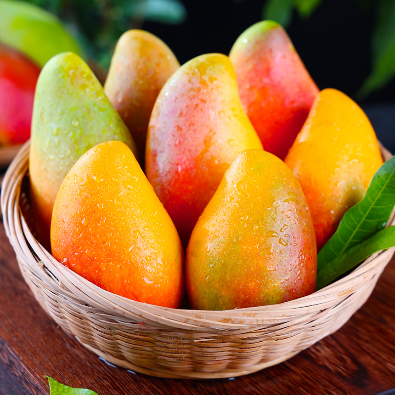 贵妃芒果当季新鲜水果整箱树上熟大金煌