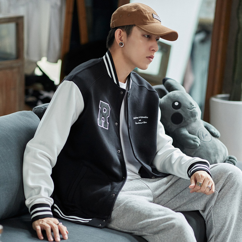 25折价1499元唐狮秋装新款棒球服男外套棒球领拼接潮流飞行员夹克男