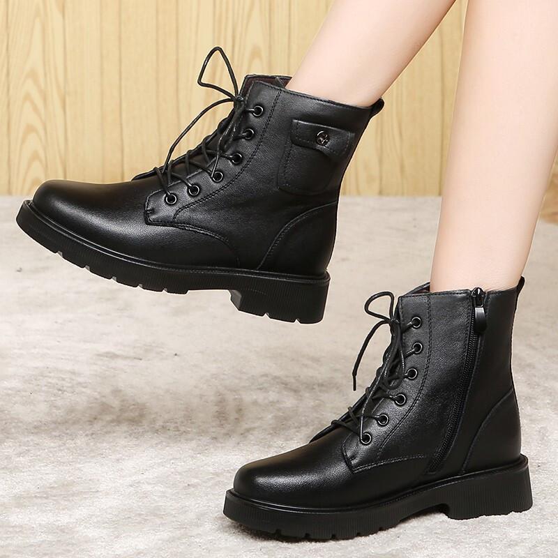 女士真皮软底马丁靴系带平底妈妈鞋二棉平跟短筒皮靴子英伦风厚底中年