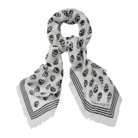 Alexander McQueen 亚历山大·麦昆 女士机车骷髅头围巾 590934-3418Q-9260