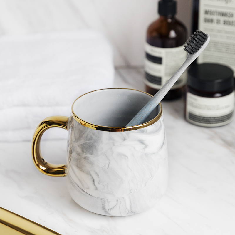 北欧大理石纹陶瓷情侣漱口杯阿斯卡利(ASCARI)刷牙杯带金手柄洗漱杯牙缸牙杯 两位金托盘(可放2个杯)