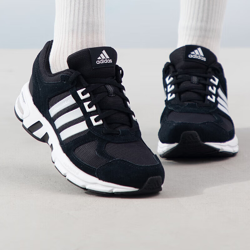 阿迪达斯adidas男鞋情侣运动鞋舒适轻便缓震跑步鞋if1647